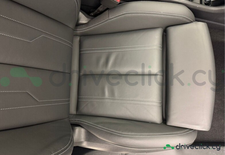 Audi Q4 Sportback e-tron Белый