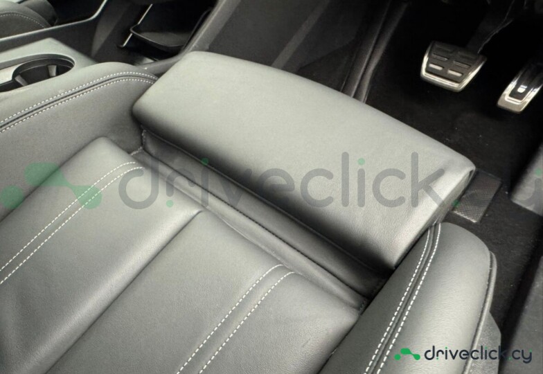 Audi Q4 Sportback e-tron Белый