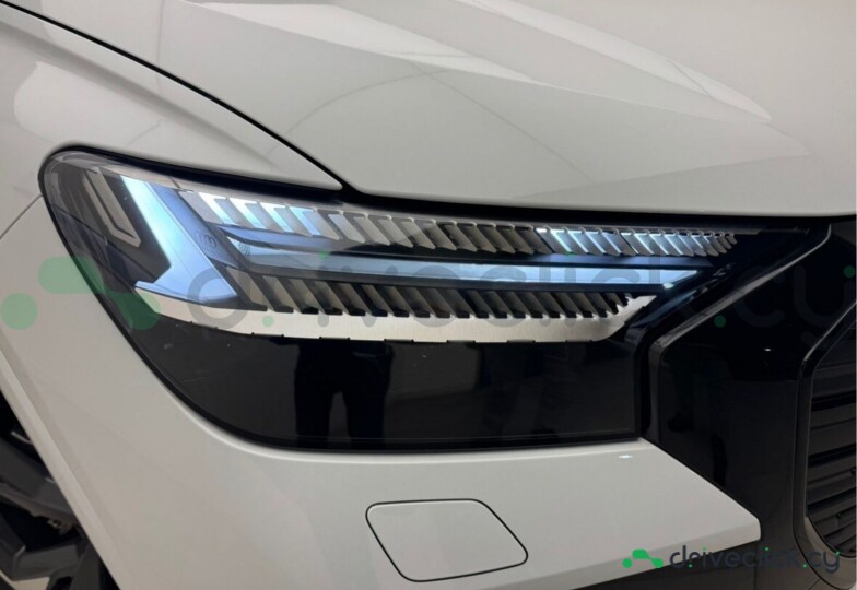 Audi Q4 Sportback e-tron Белый
