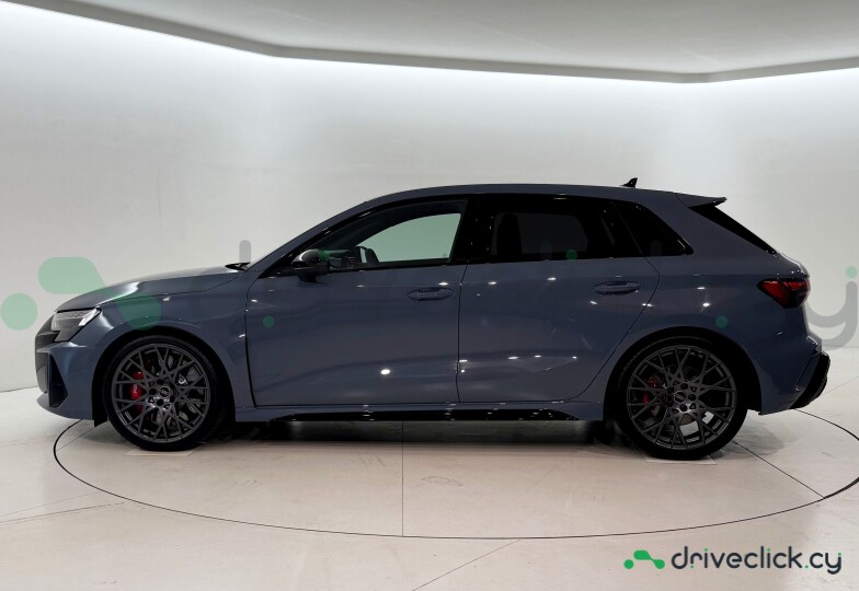 Audi RS3 Серый