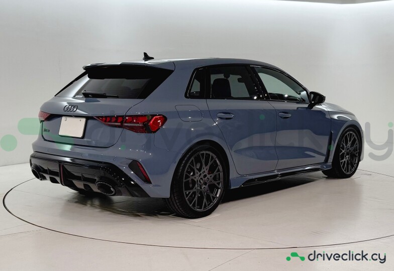 Audi RS3 Серый