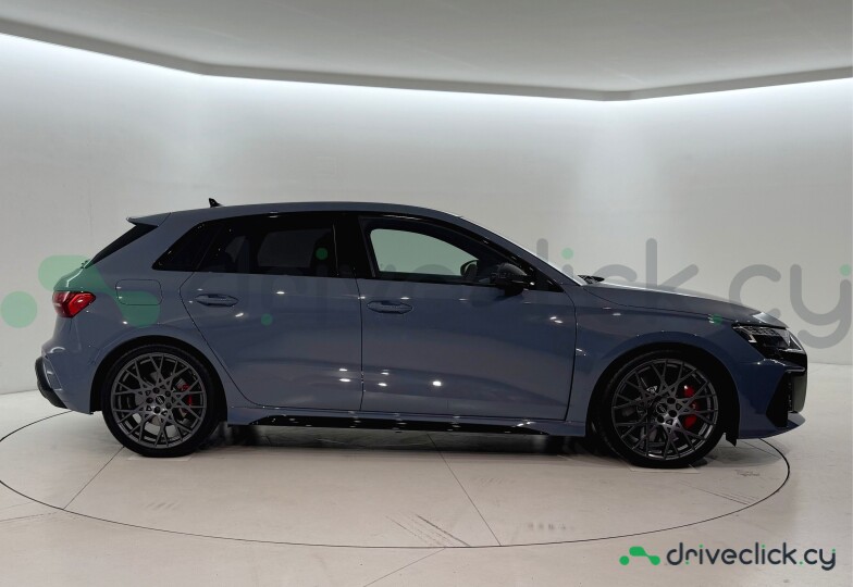 Audi RS3 Серый