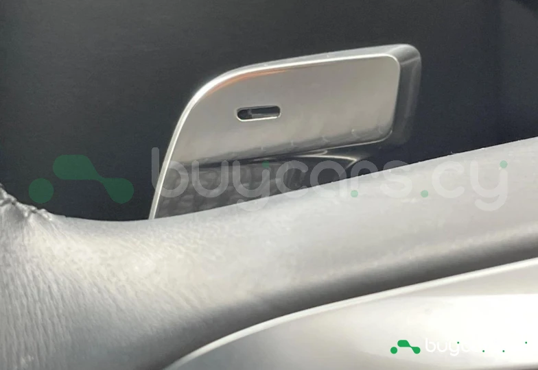 Jaguar F-Pace Белый