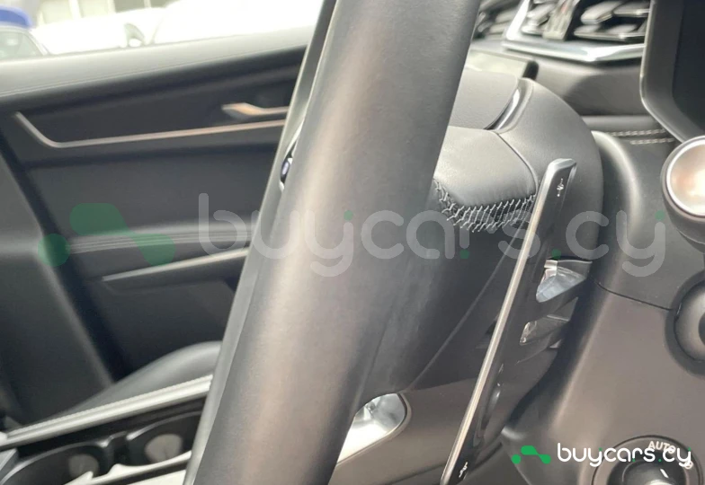 Jaguar F-Pace Белый