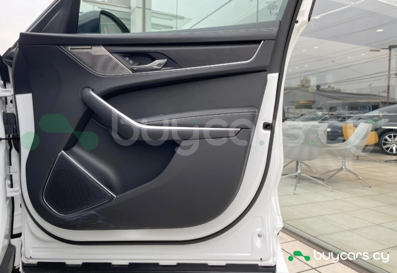 Jaguar F-Pace Белый