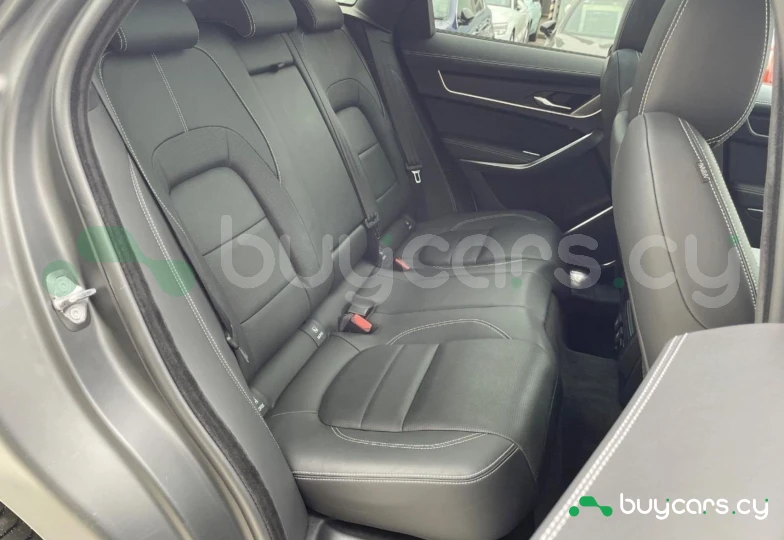 Jaguar F-Pace Белый