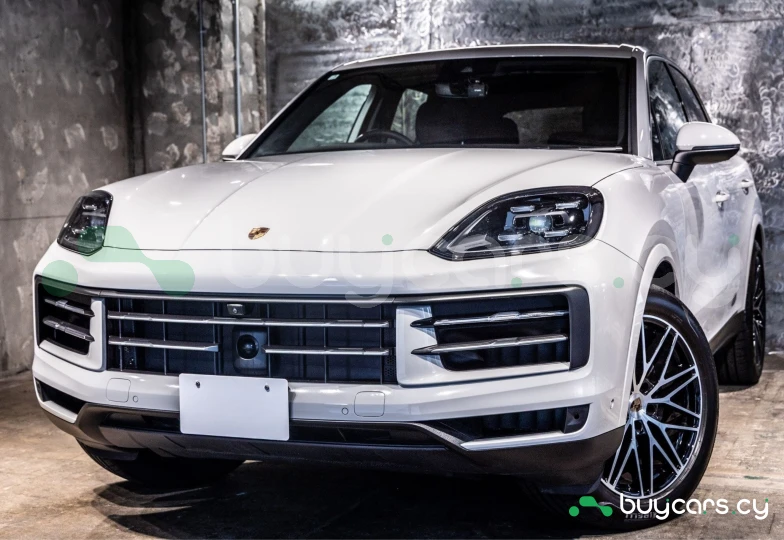 Porsche Cayenne White