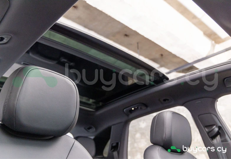 Porsche Cayenne White