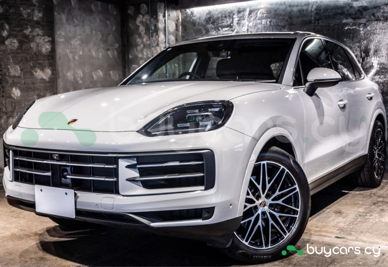 Porsche Cayenne White