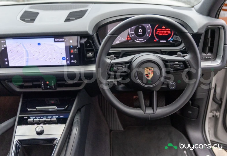 Porsche Cayenne White