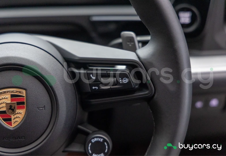 Porsche Cayenne White