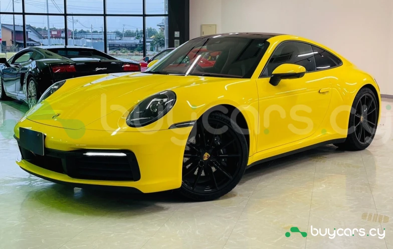 Porsche 911 Желтый