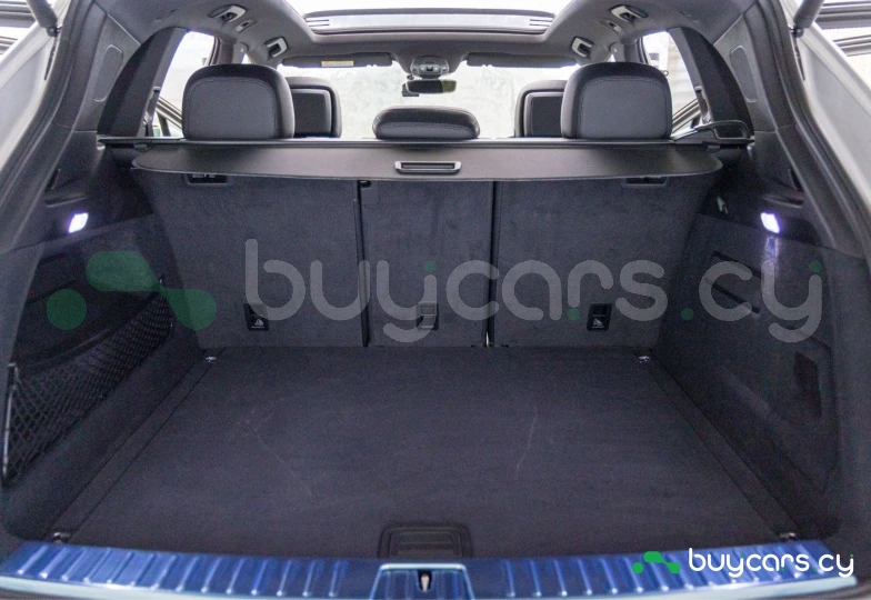 Porsche Cayenne White