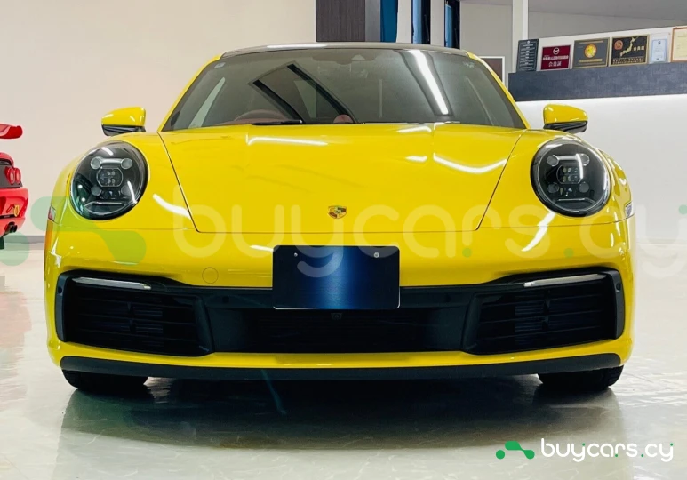 Porsche 911 Желтый