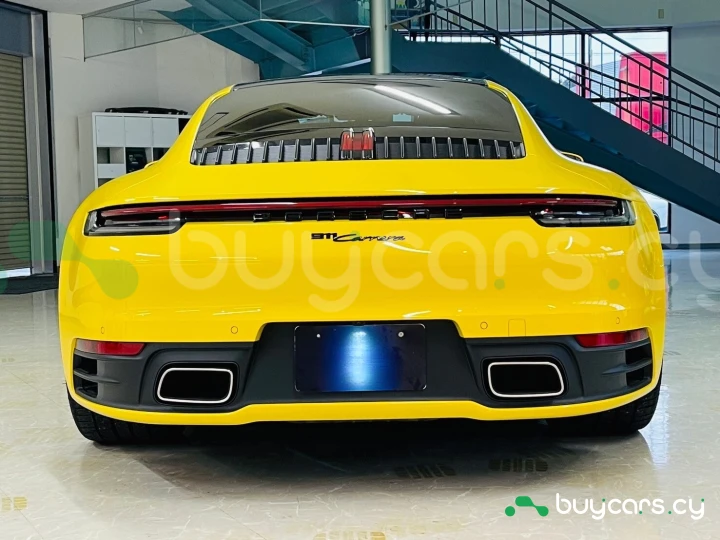 Porsche 911 Желтый