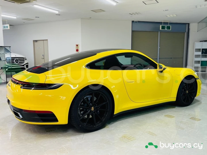 Porsche 911 Желтый