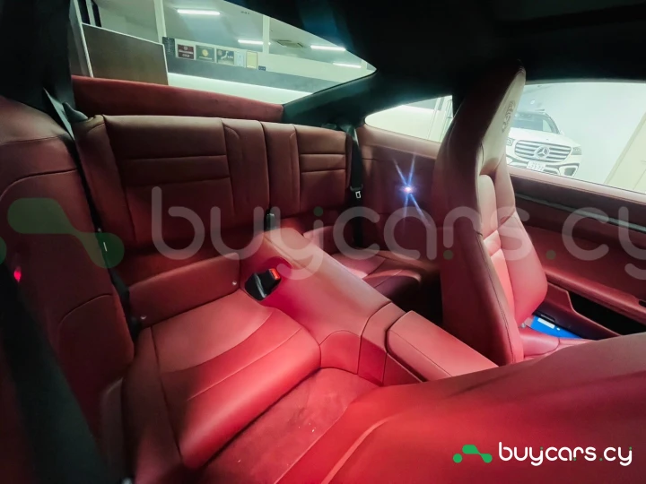 Porsche 911 Желтый