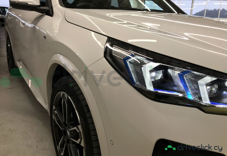 BMW X2 White