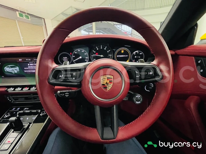 Porsche 911 Желтый