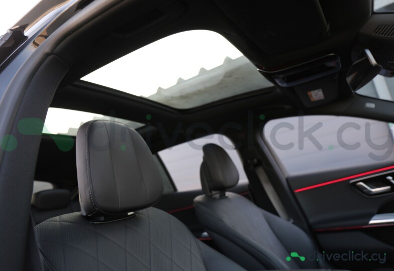 Mercedes E-class Black