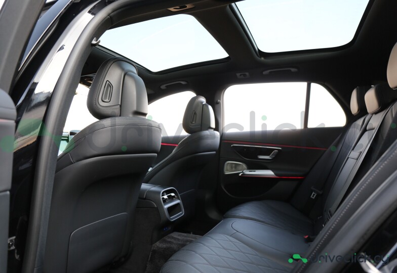 Mercedes E-class Black