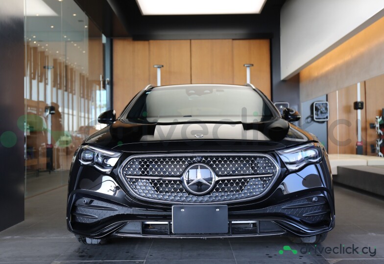 Mercedes E-class Black