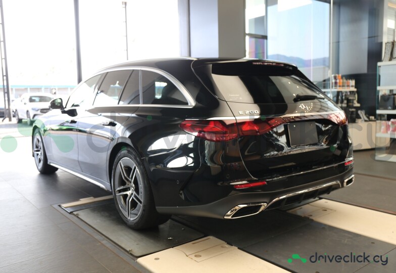 Mercedes E-class Black