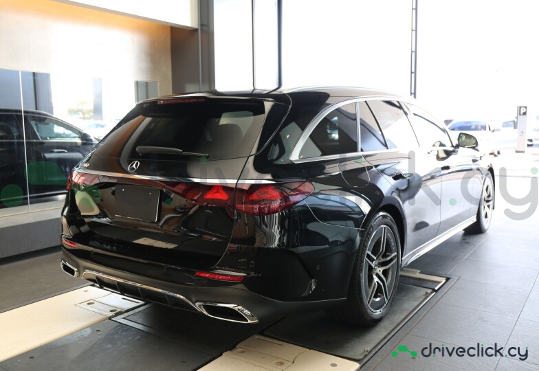 Mercedes E-class Black