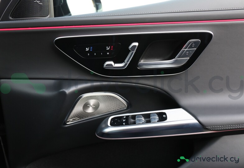 Mercedes E-class Black