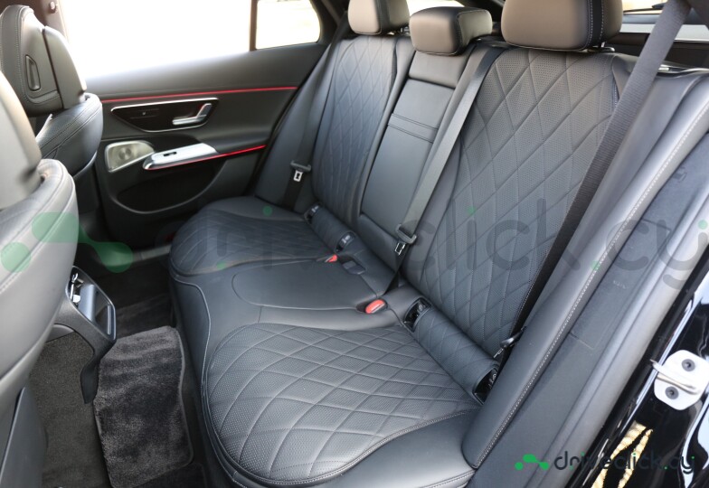 Mercedes E-class Black