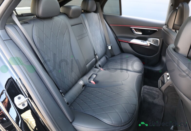 Mercedes E-class Black