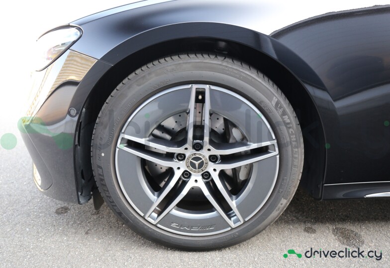 Mercedes E-class Black