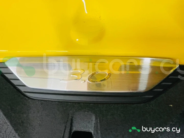 Porsche 911 Желтый