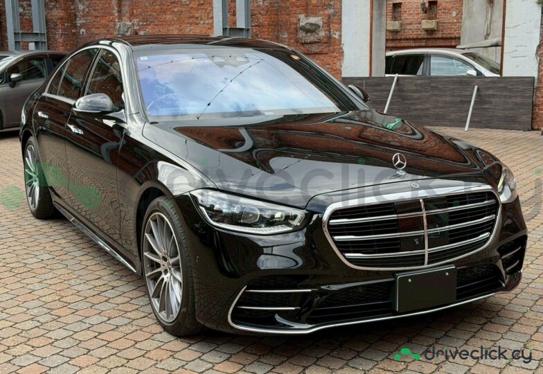 Mercedes S-class Black
