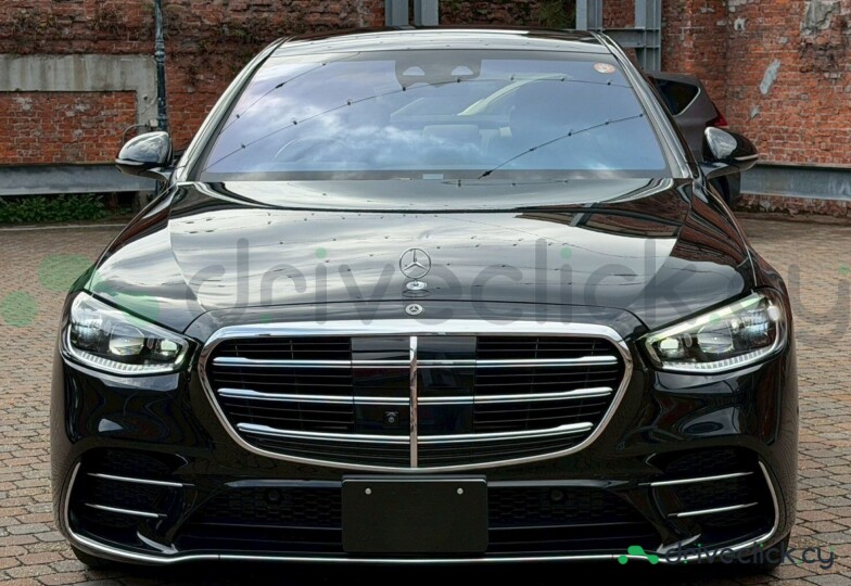 Mercedes S-class Black