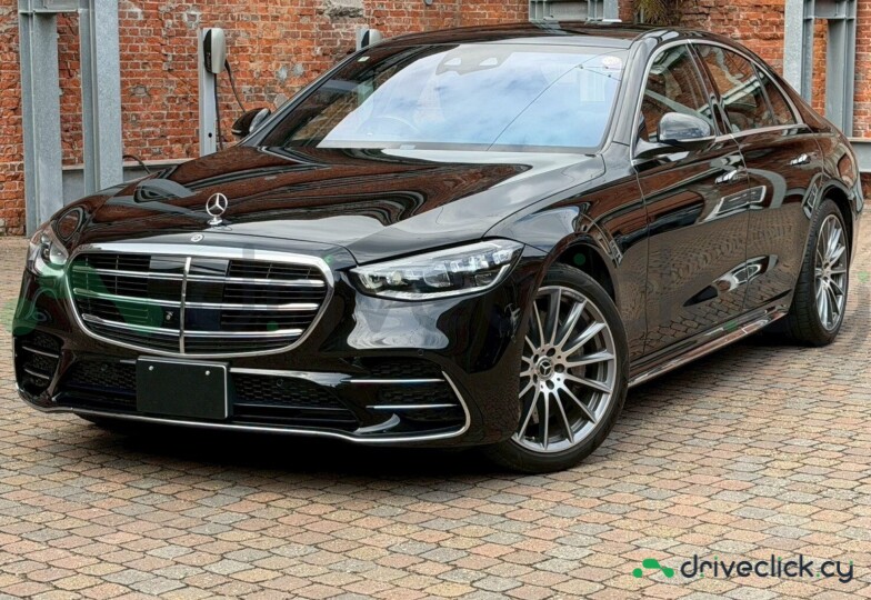 Mercedes S-class Black