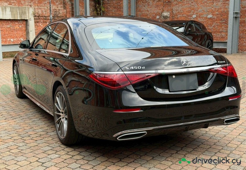 Mercedes S-class Black