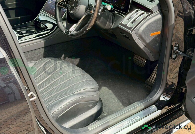 Mercedes S-class Black