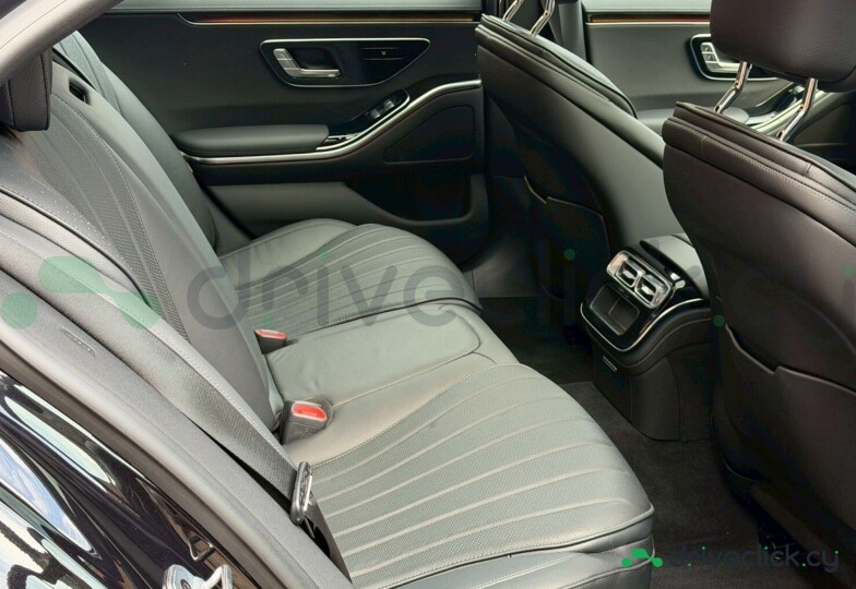 Mercedes S-class Black