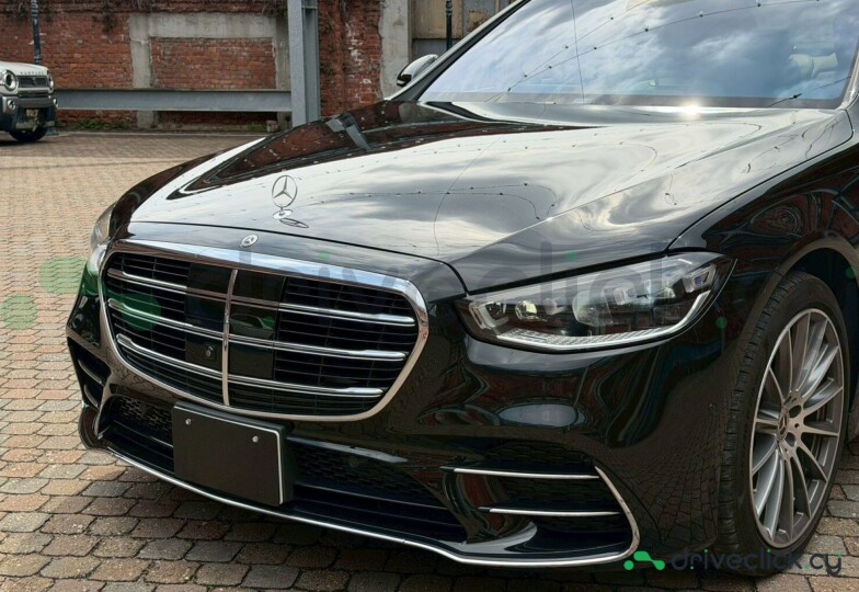 Mercedes S-class Black