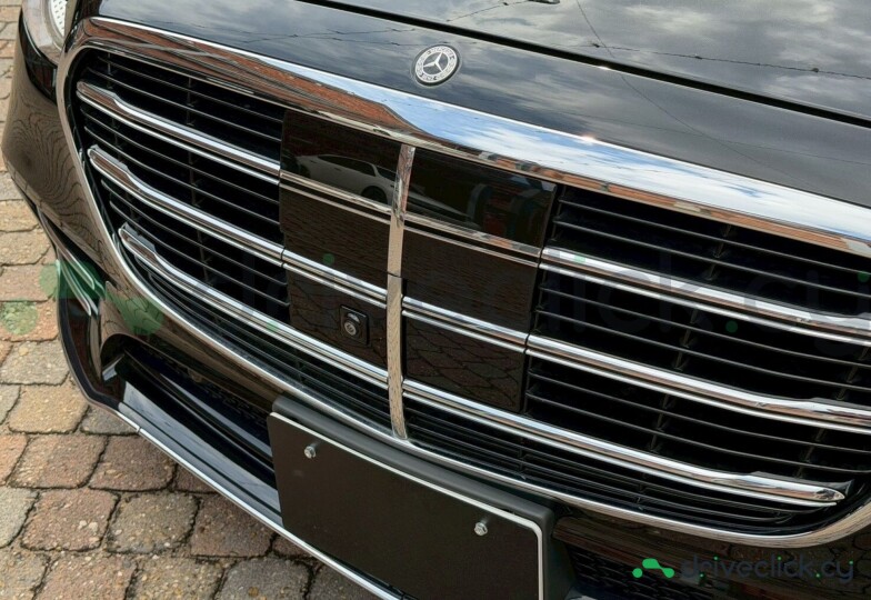 Mercedes S-class Black