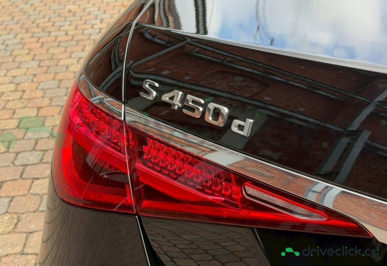 Mercedes S-class Black