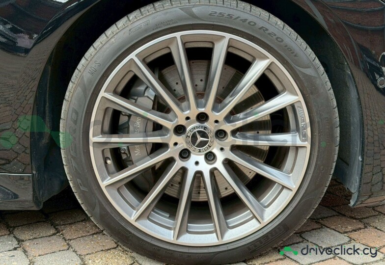 Mercedes S-class Black