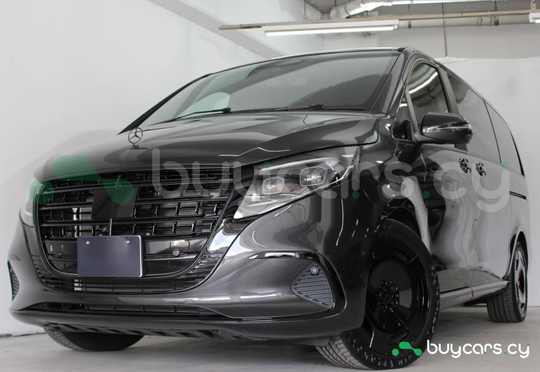 Mercedes V-class Black
