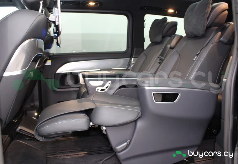 Mercedes V-class Black