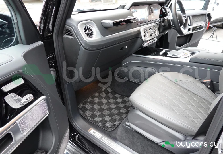 Mercedes G-class Черный