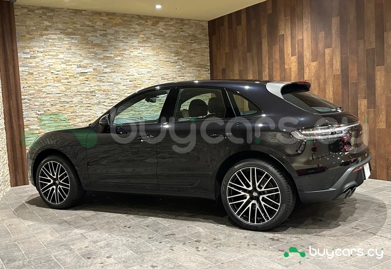 Porsche Macan Черный