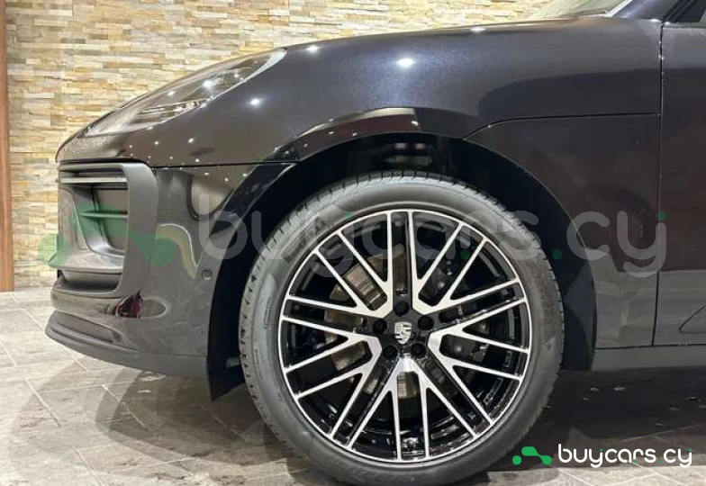 Porsche Macan Черный