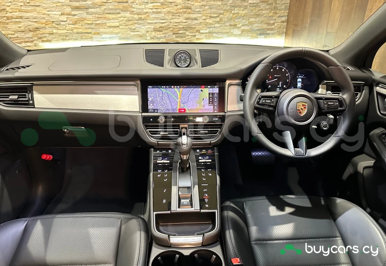 Porsche Macan Черный