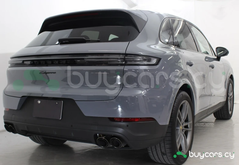 Porsche Cayenne Синий